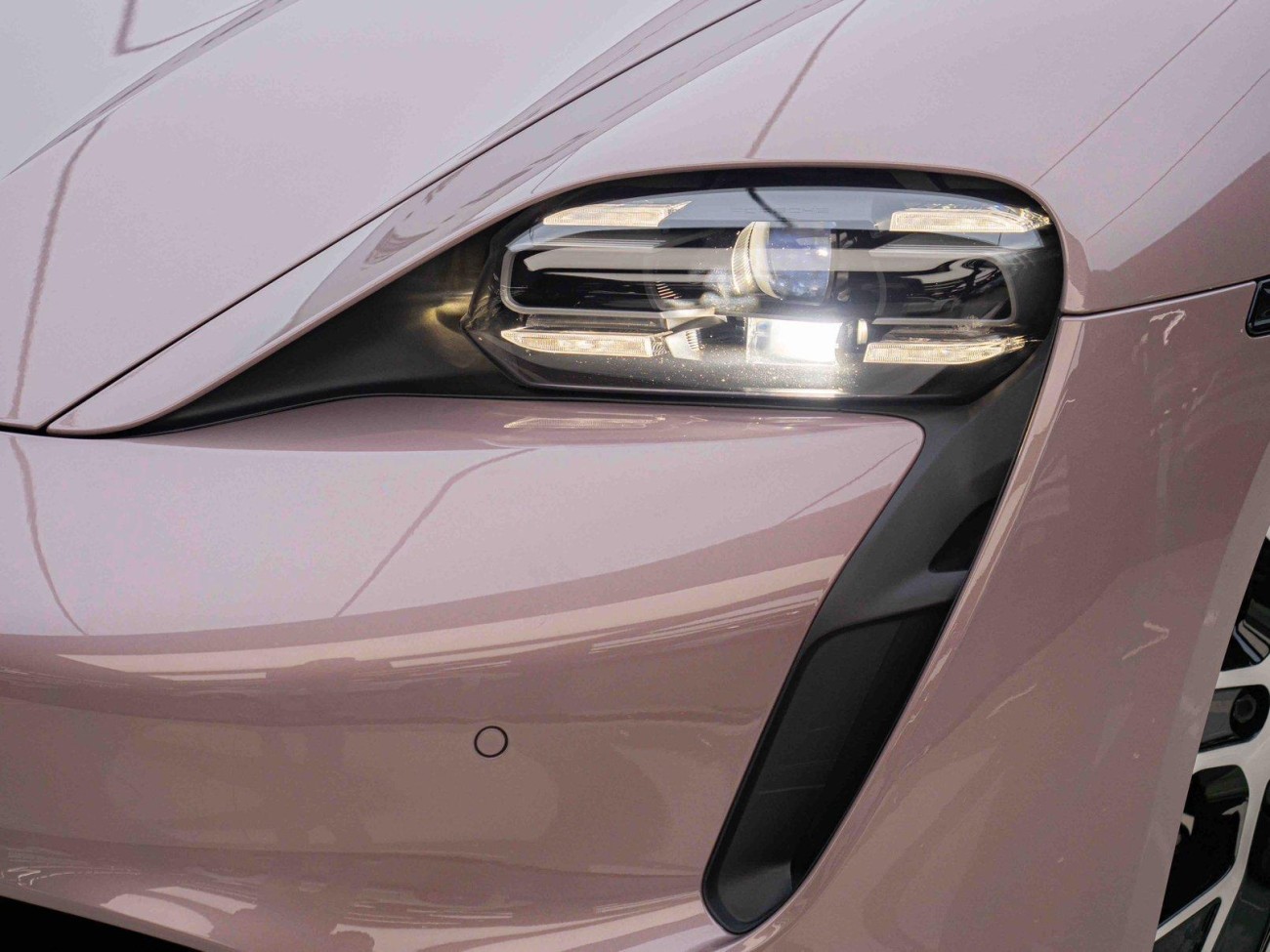 Porsche Taycan 2022