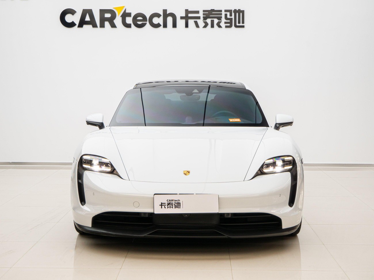 Porsche Taycan 2024