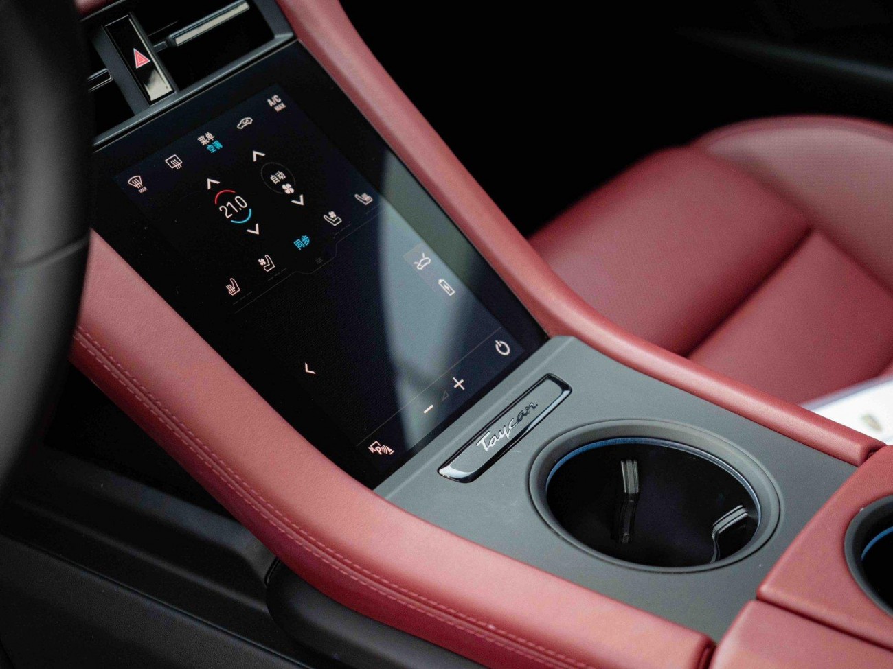 Porsche Taycan 2024