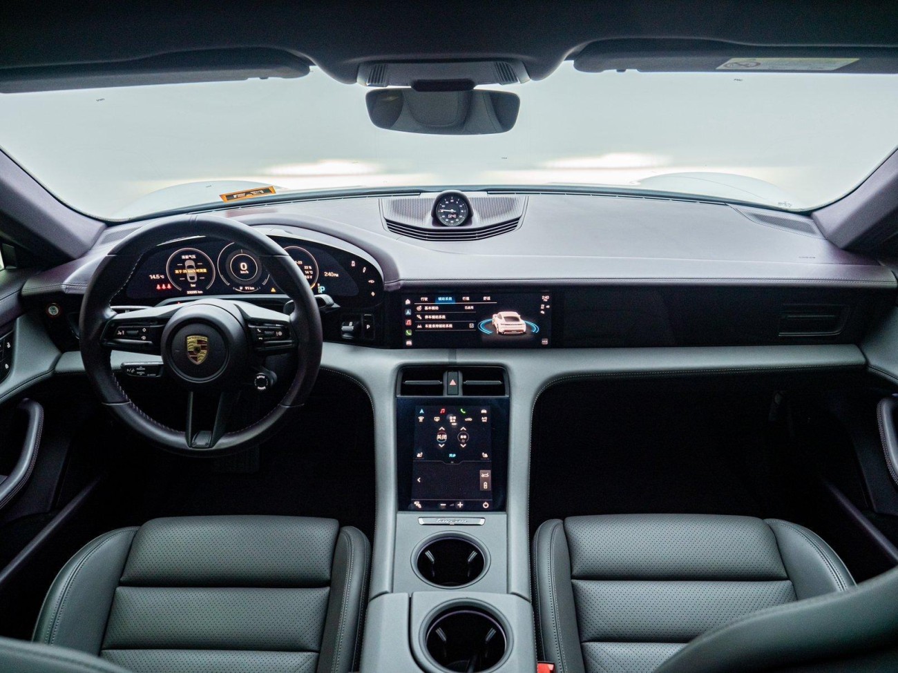 Porsche Taycan 2023