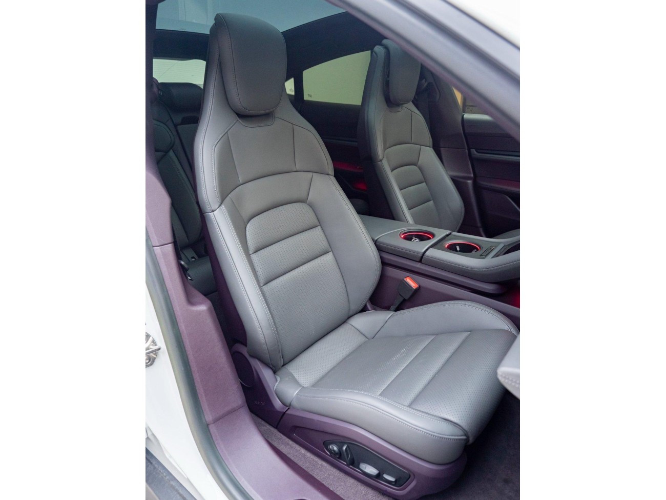 Porsche Taycan 2023
