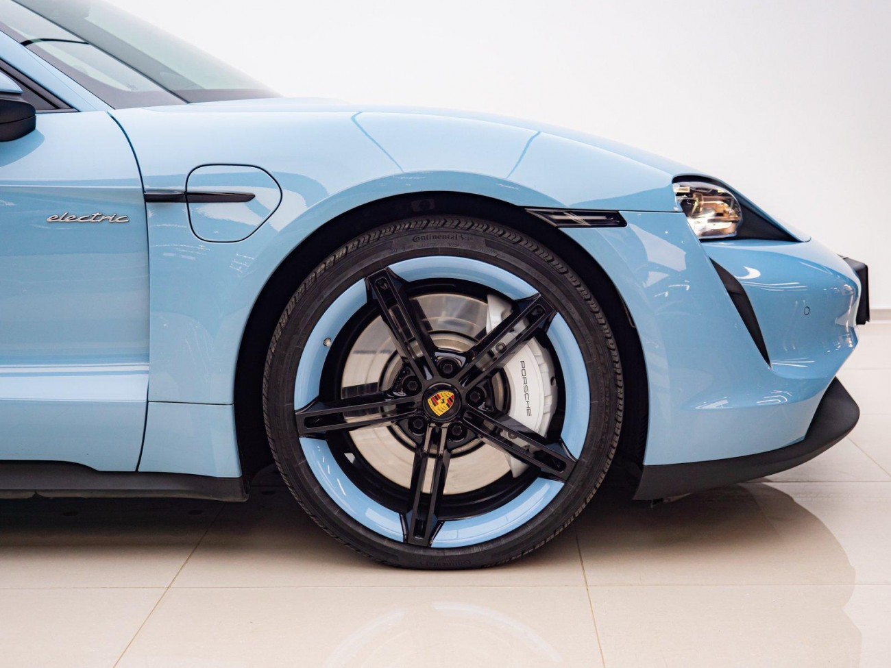 Porsche Taycan 2023