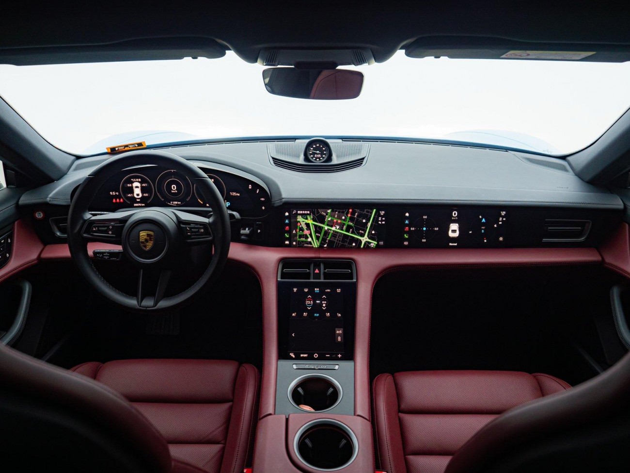 Porsche Taycan 2023
