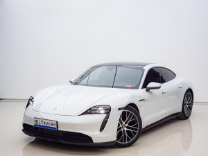 Porsche Taycan 2023
