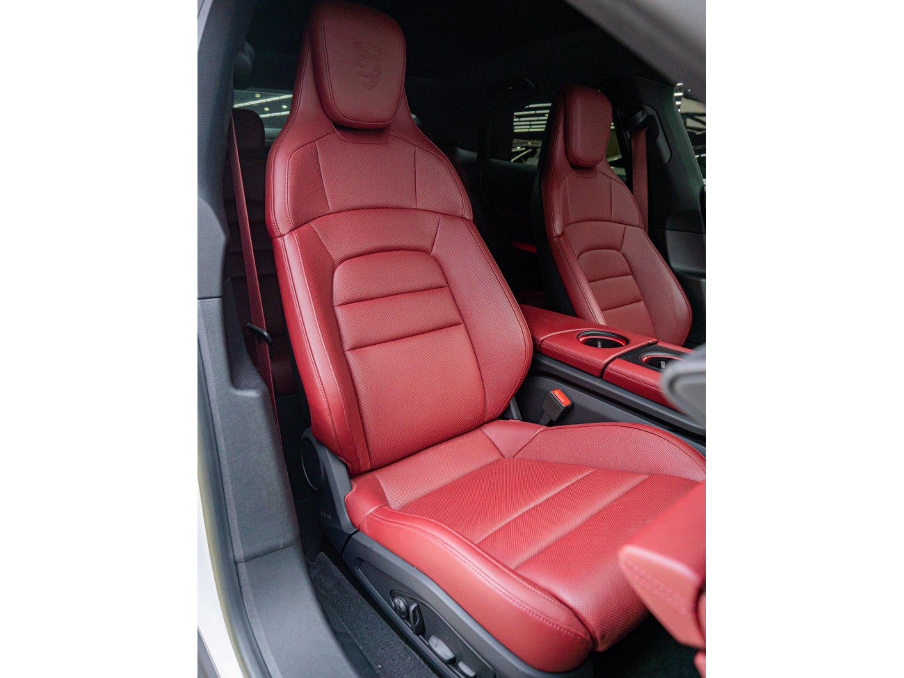 Porsche Taycan 2023