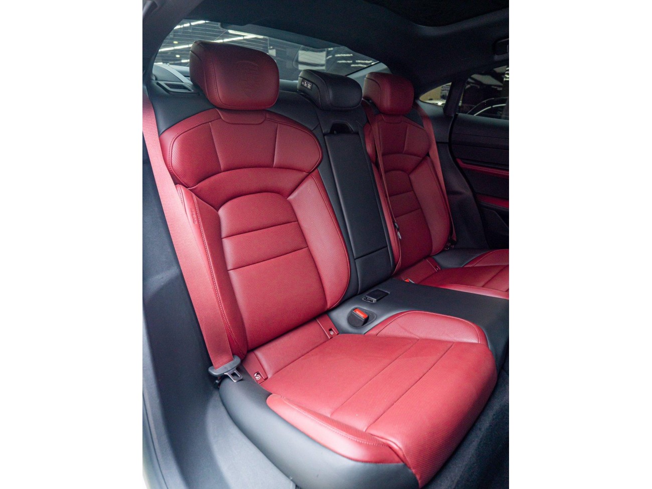 Porsche Taycan 2023