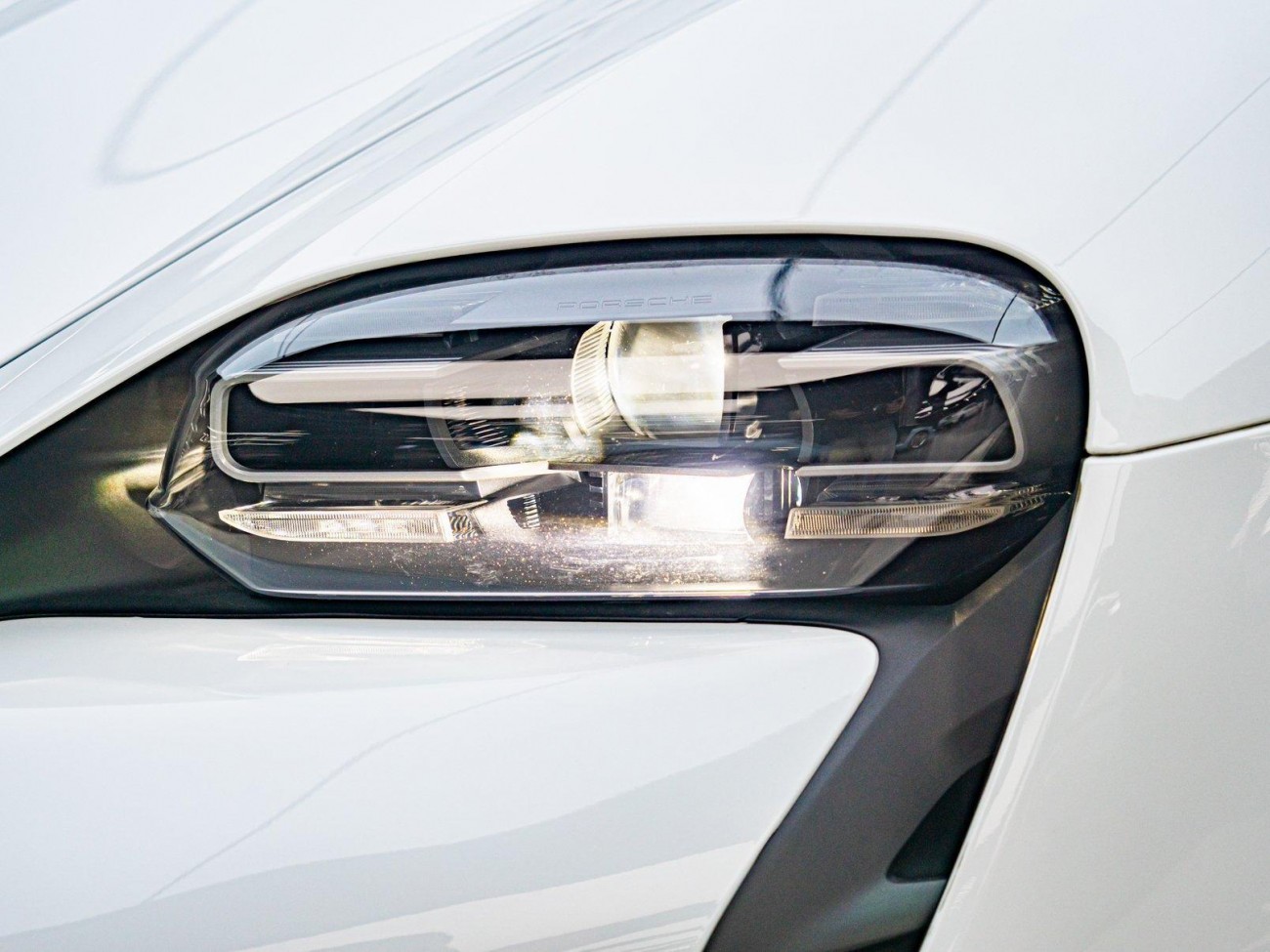 Porsche Taycan 2023