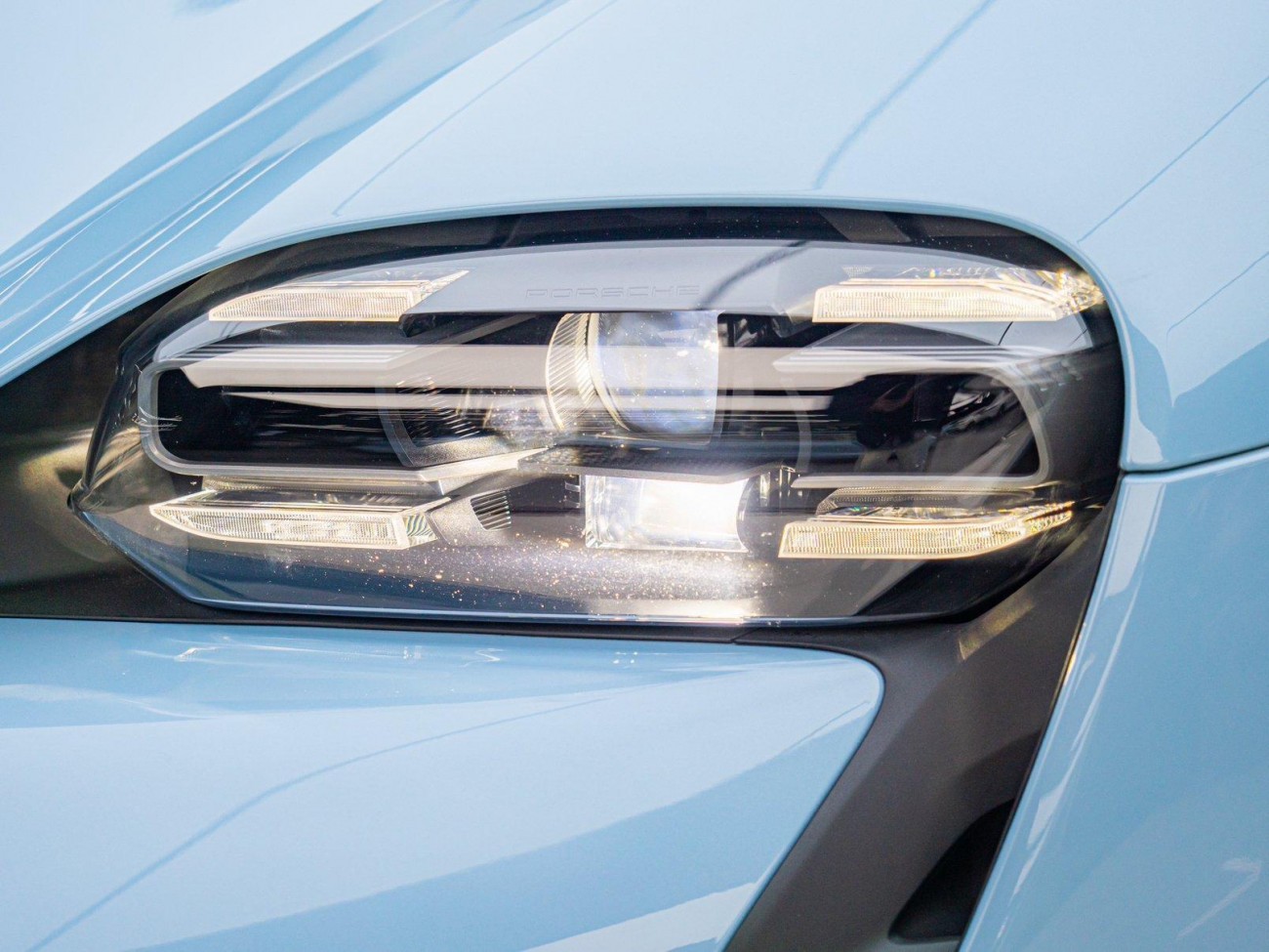 Porsche Taycan 2023