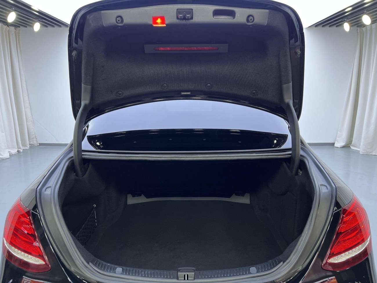 Mercedes-Benz E300L 2017