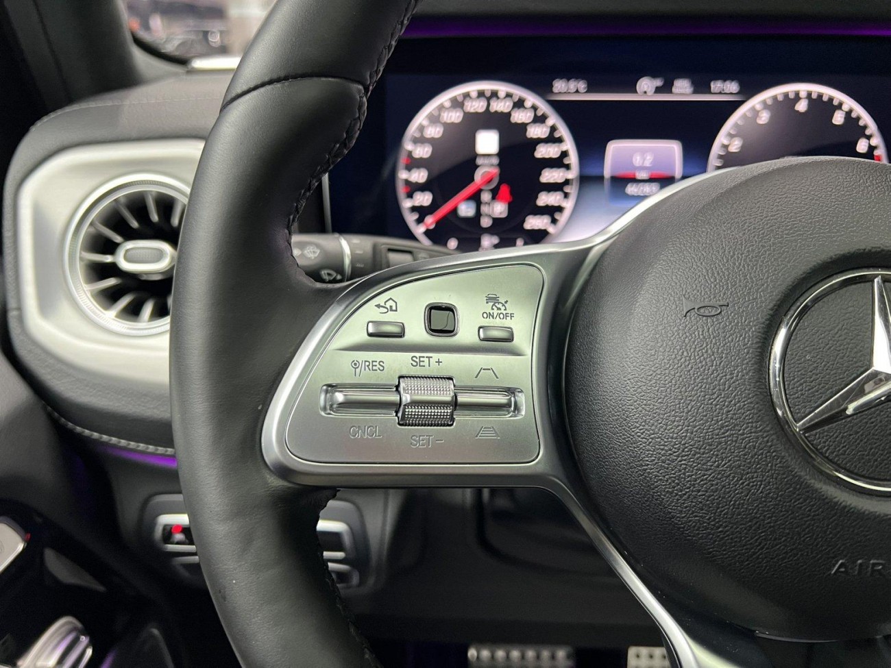 Mercedes-Benz G550 2022