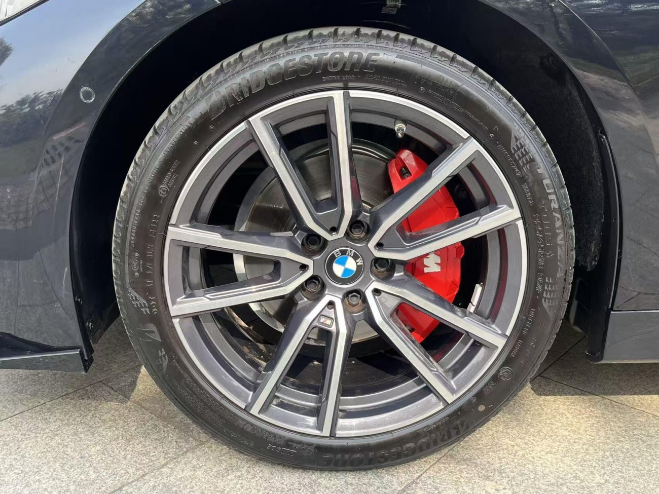 BMW 325Li 2023