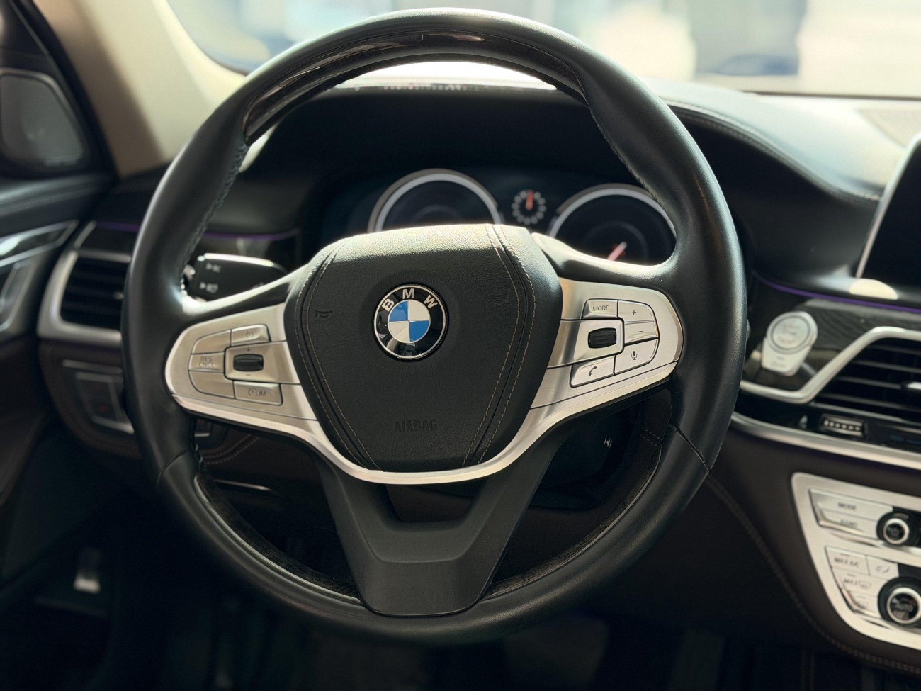 BMW 730Li 2016