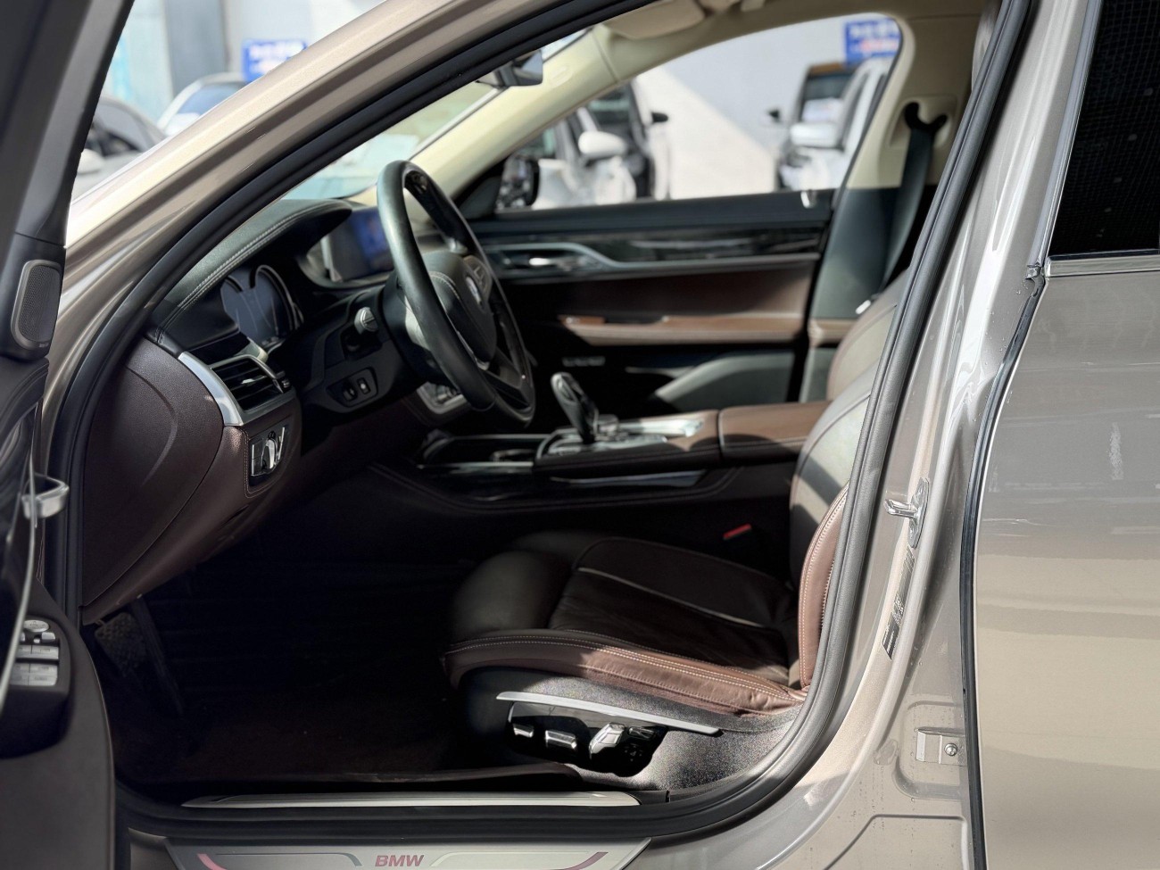 BMW 730Li 2016