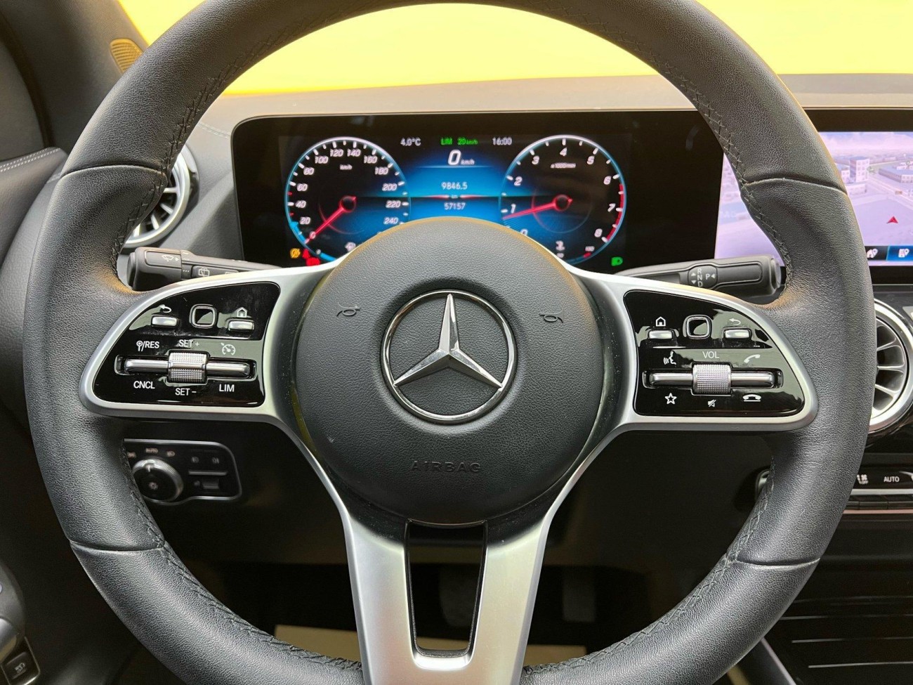 Mercedes-Benz GLA 200 2022