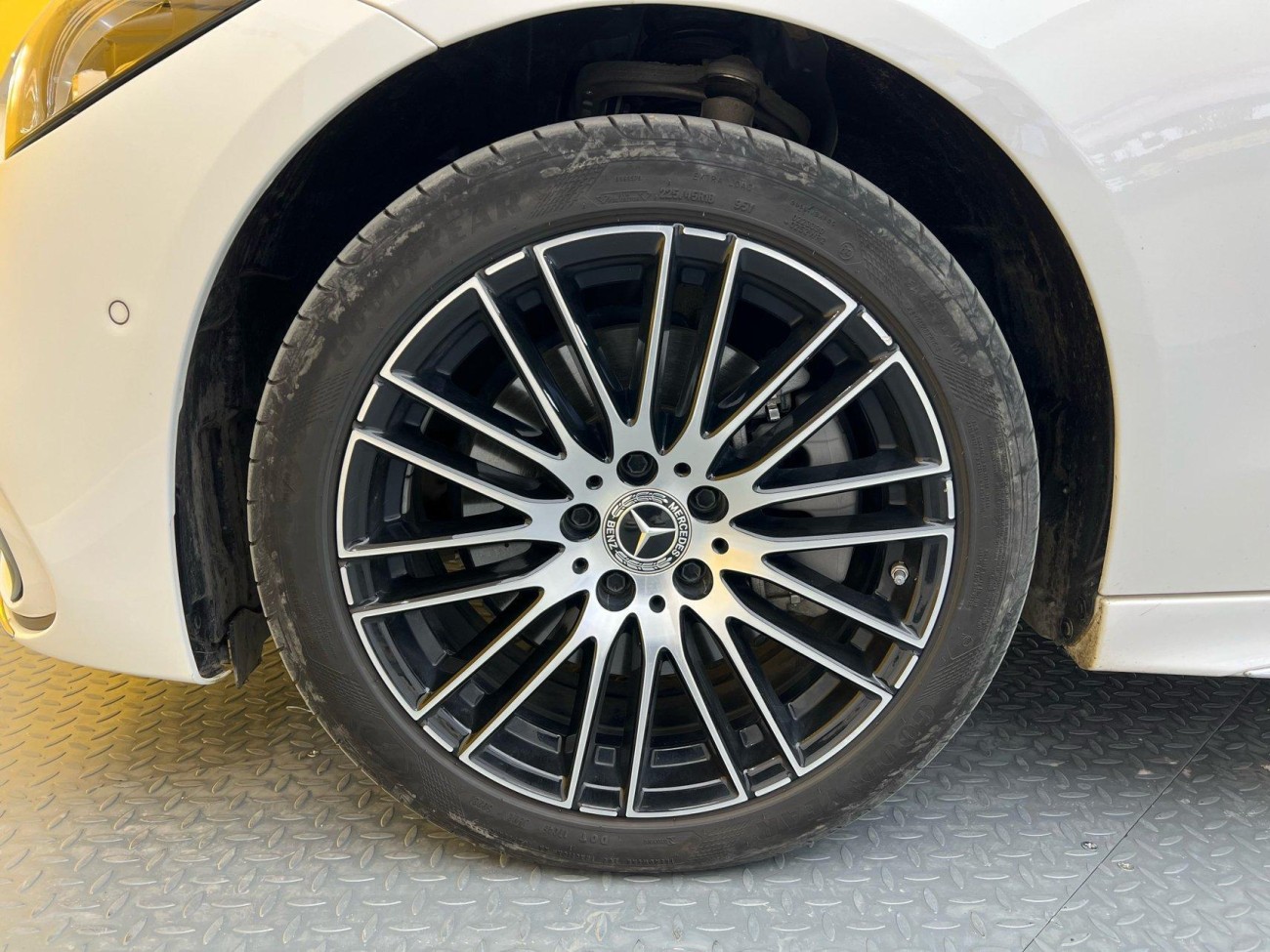 Mercedes-Benz C 260 L 2024