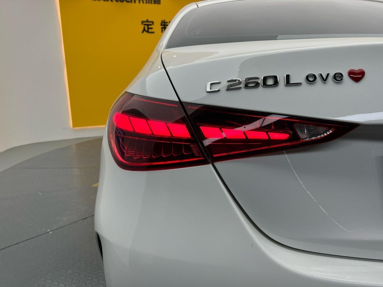 Mercedes-Benz C 260 L 2024