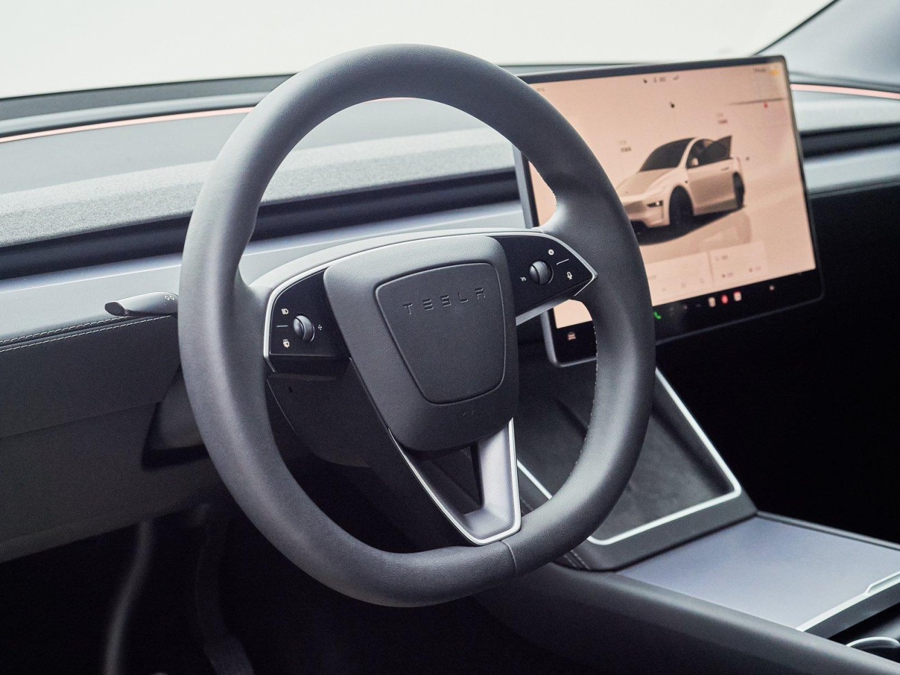 Tesla Model Y 2025