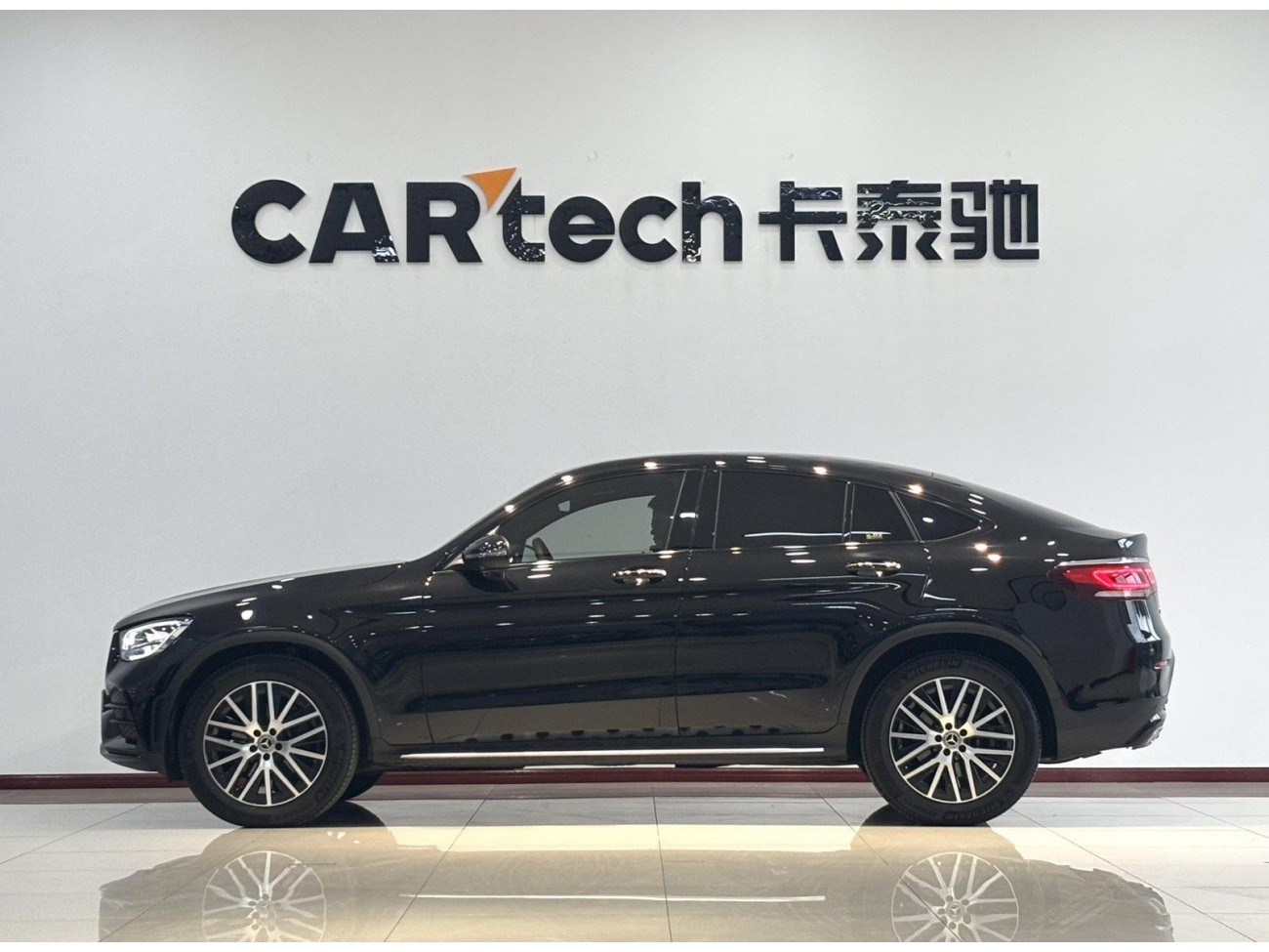 Mercedes-Benz GLC 300 4MATIC 2023