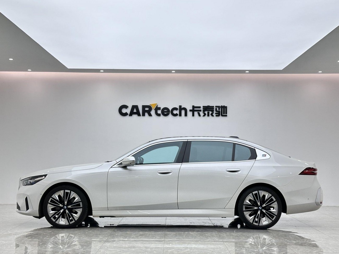BMW 530Li 2024