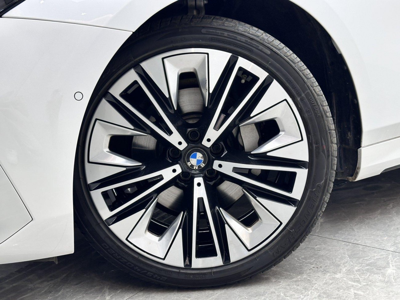 BMW 530Li 2024