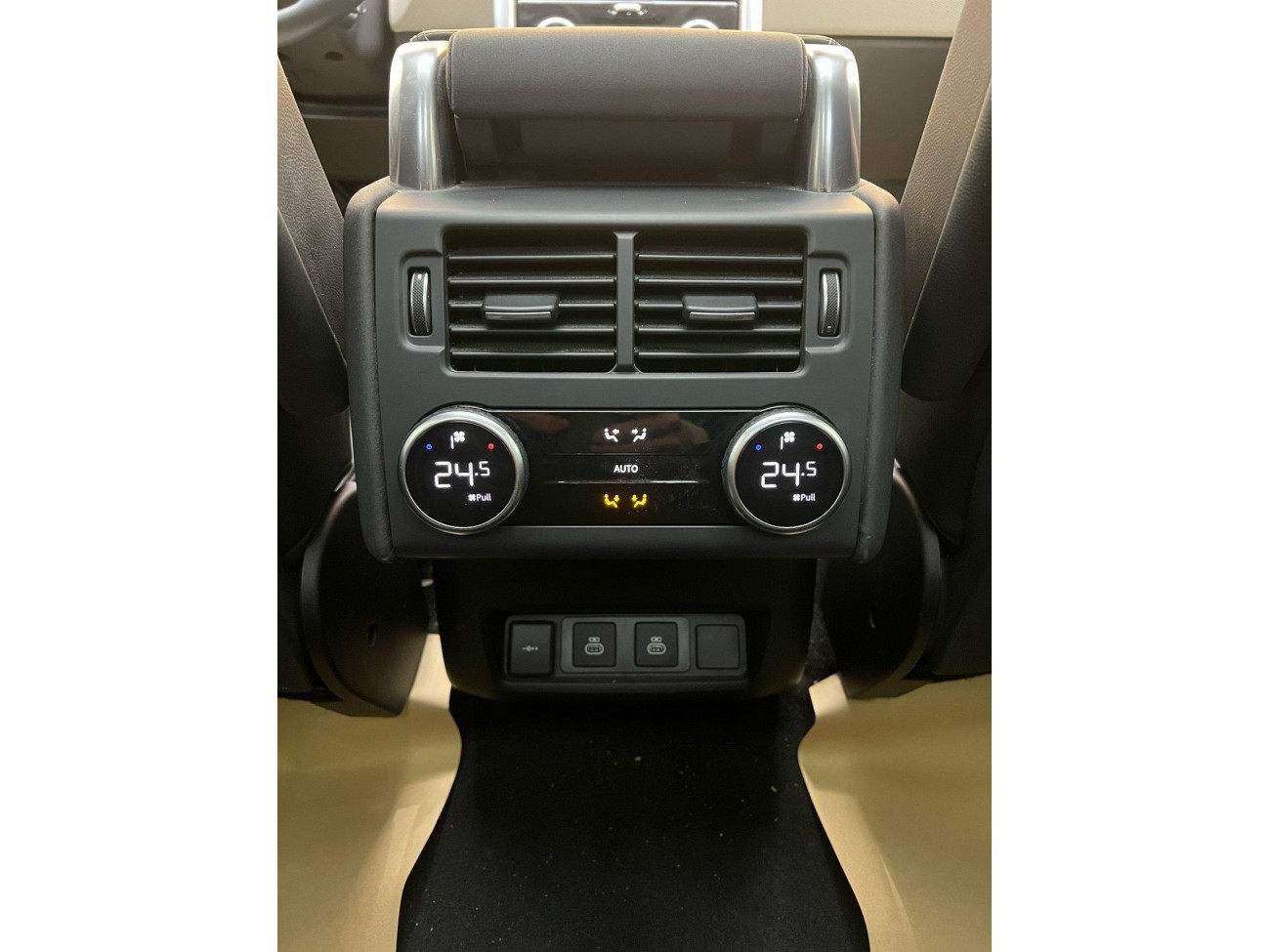 Land Rover Discovery 2022
