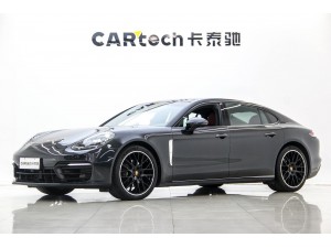 Porsche Panamera 2023