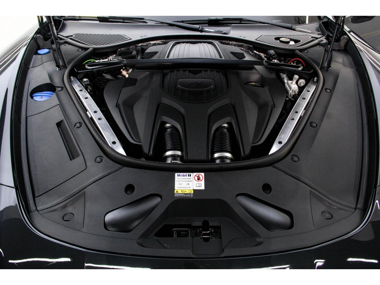 Porsche Panamera 2023