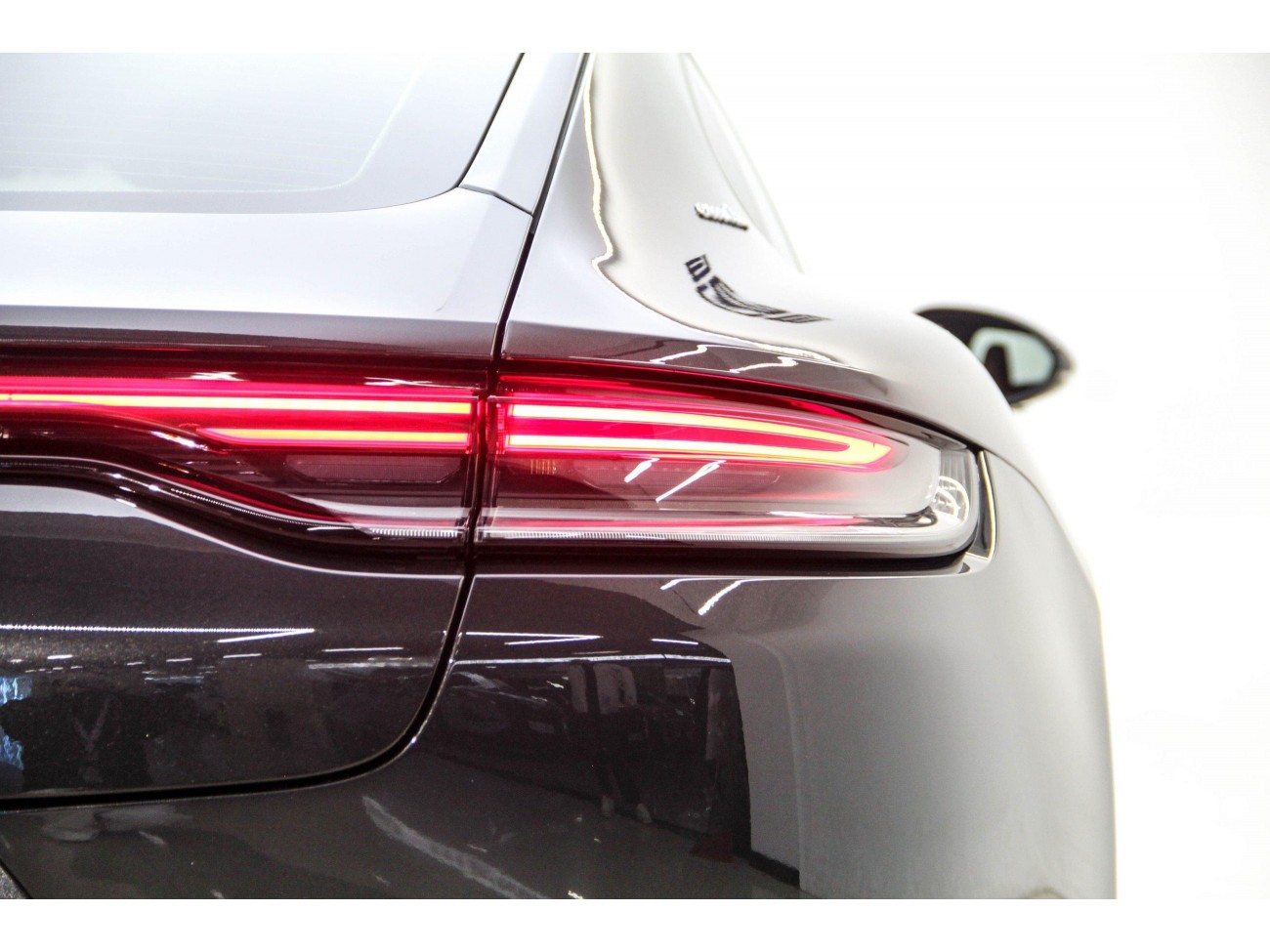 Porsche Panamera 2023