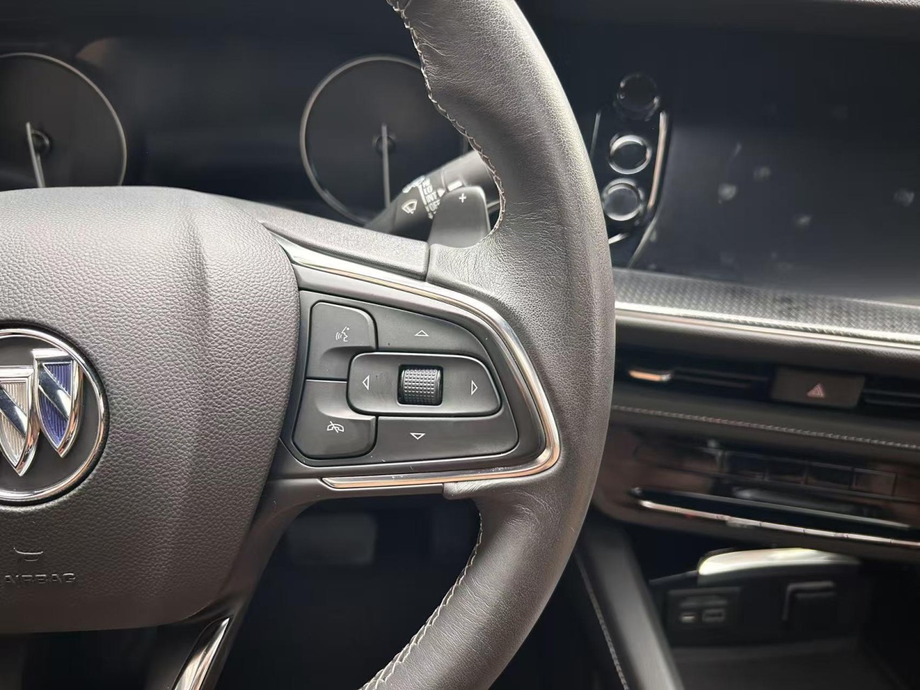 Buick Envision 2021