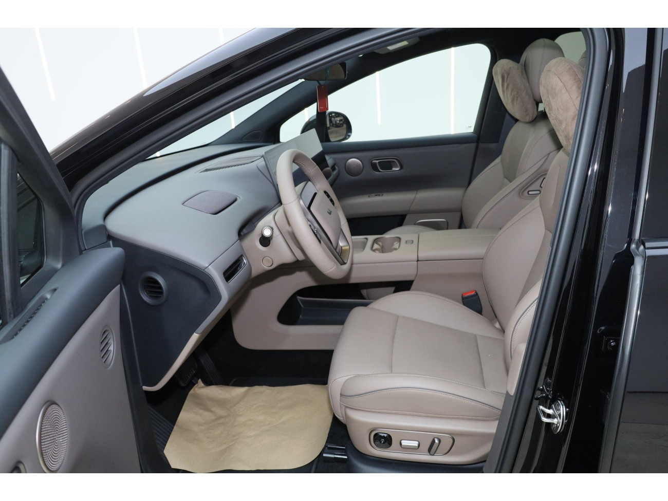 Li Auto i6 2025