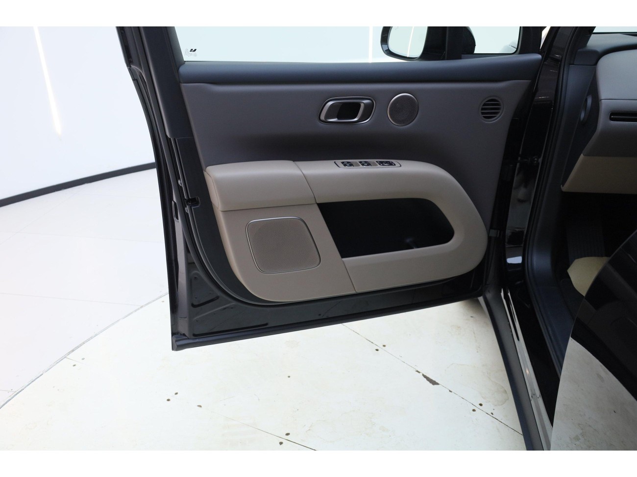 Li Auto i6 2025