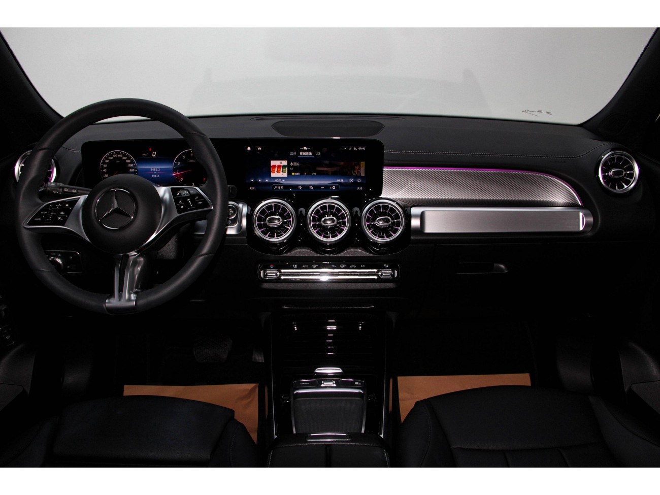 Mercedes-Benz GLB 2024