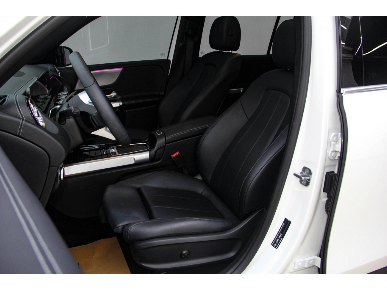 Mercedes-Benz GLB 2024