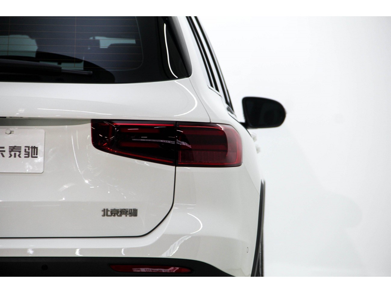 Mercedes-Benz GLB 2024