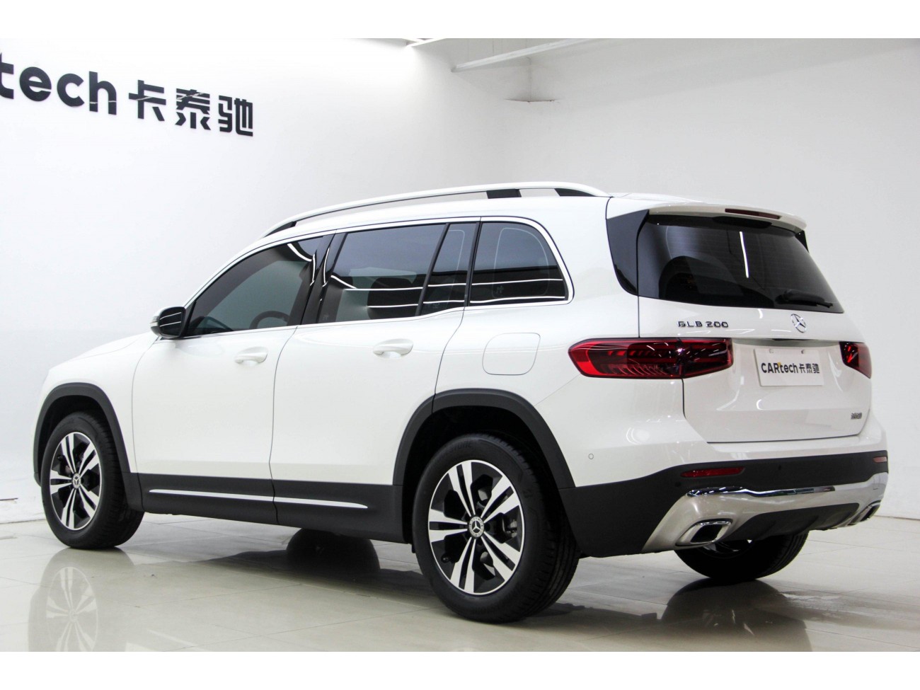 Mercedes-Benz GLB 2024