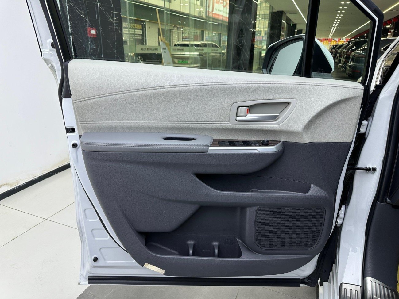 Toyota Sienna 2023