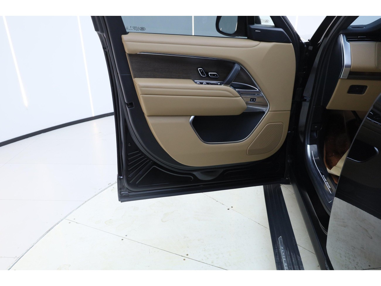 Land Rover Range Rover 2025