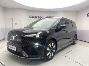 Volvo EM90 2024
