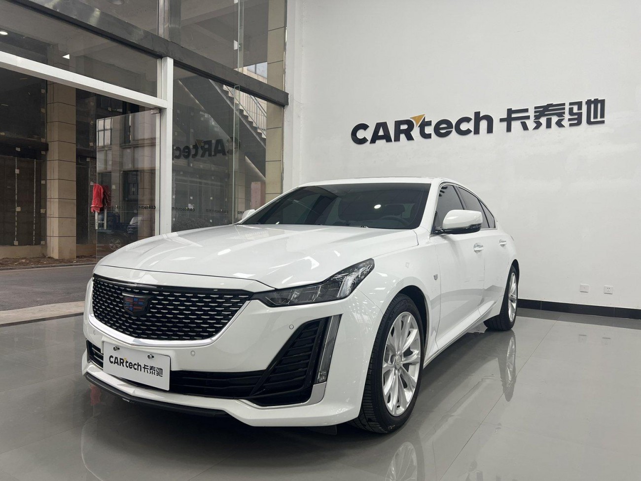 Cadillac CT5 2023
