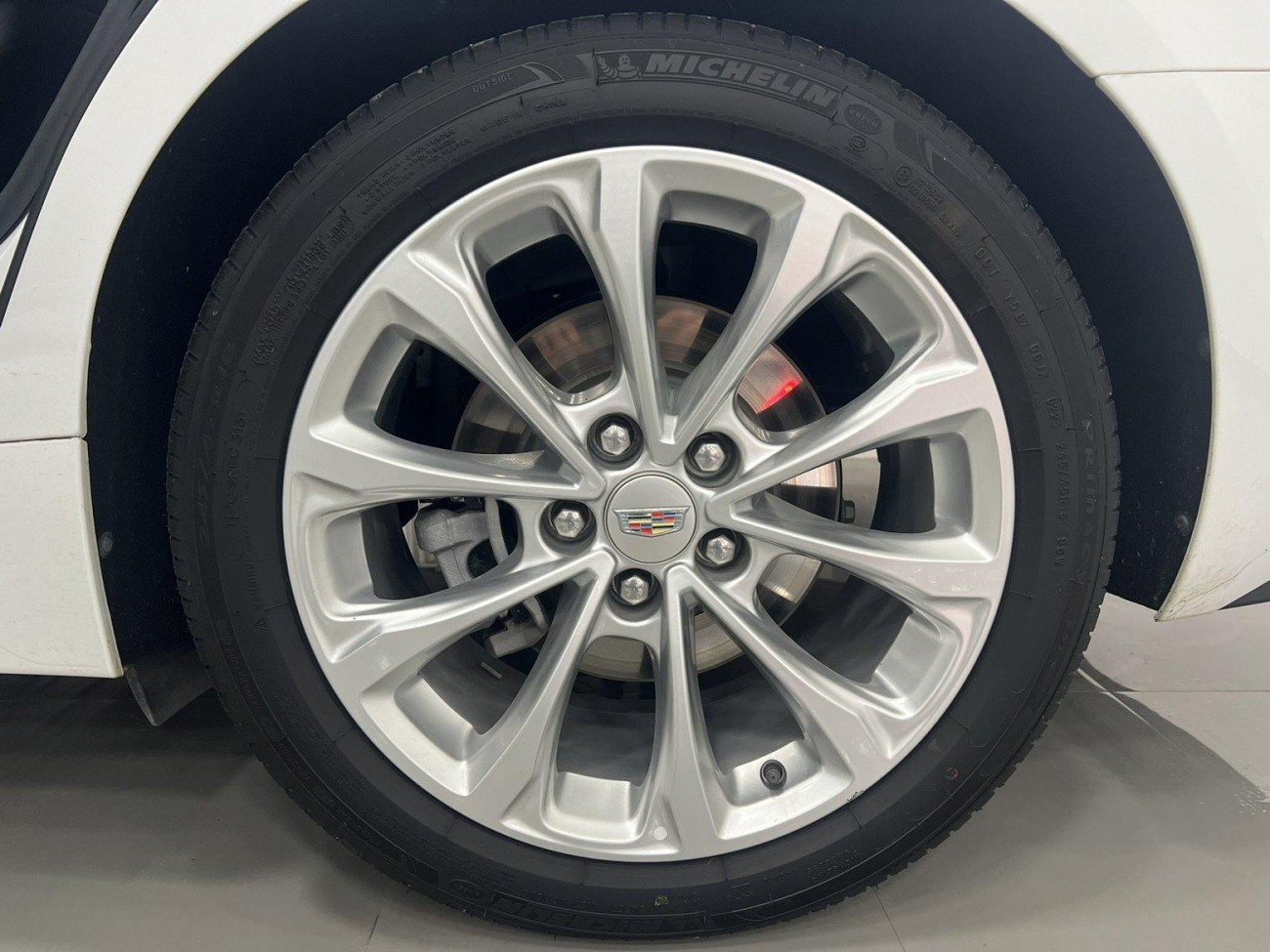 Cadillac CT5 2023
