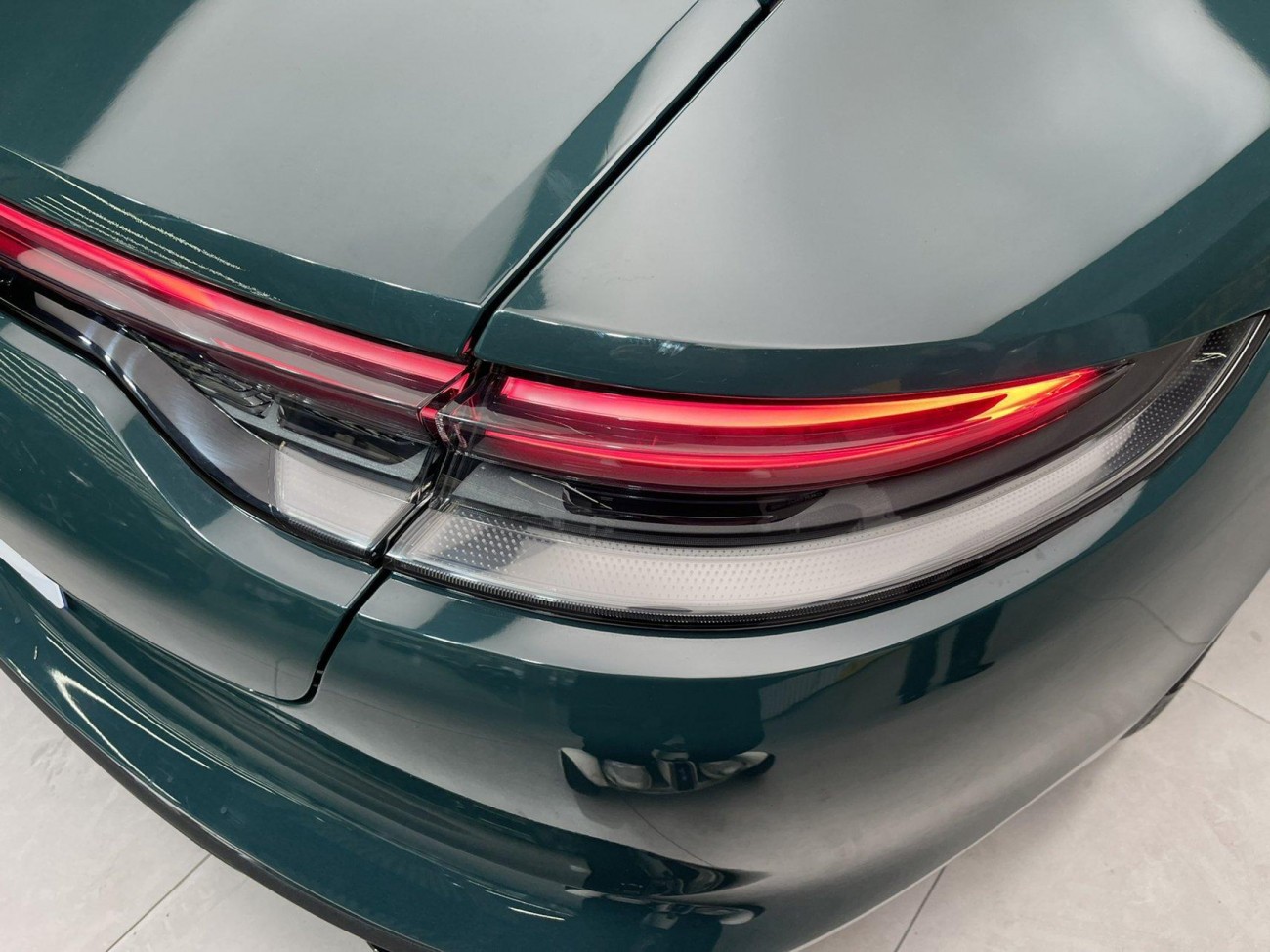 Porsche Panamera 2023