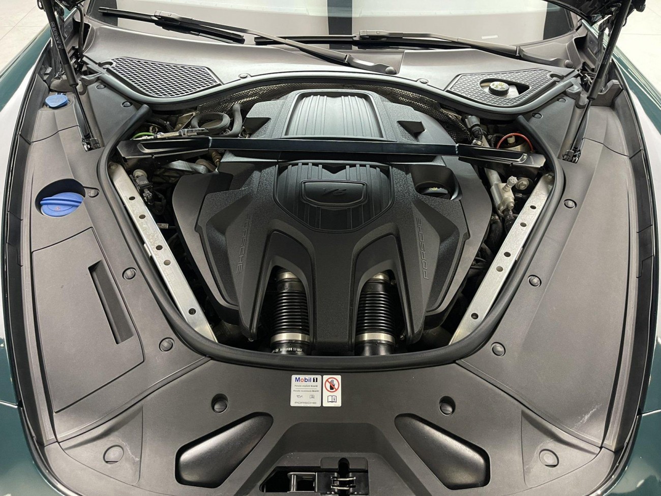 Porsche Panamera 2023