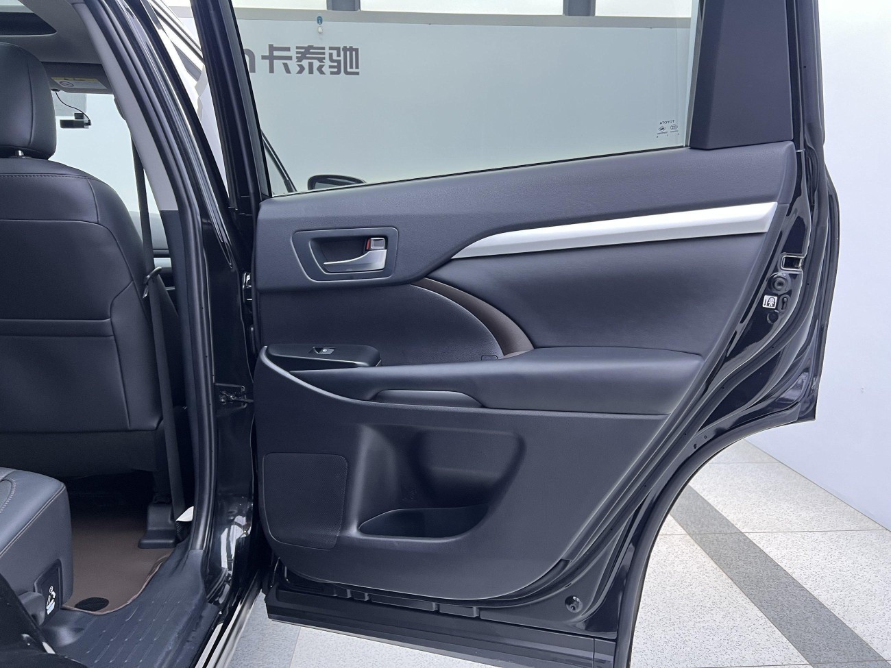 Toyota Highlander 2021