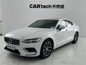 Volvo S60 2022