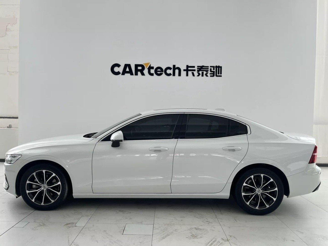 Volvo S60 2022