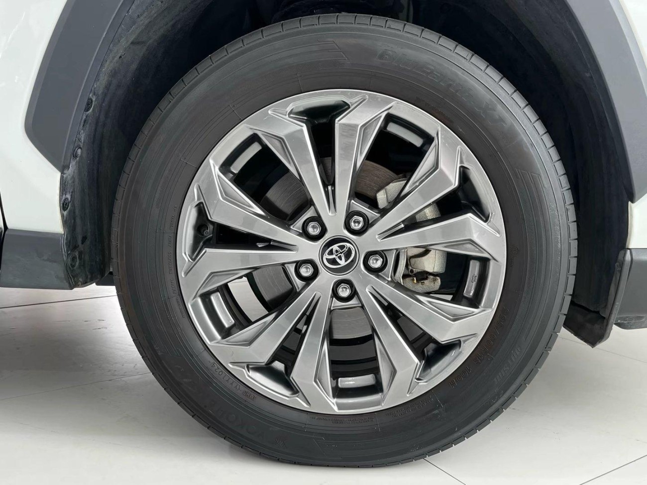 Toyota RAV4 2024