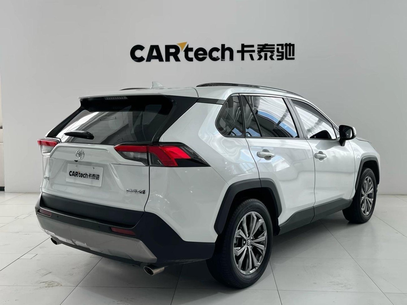 Toyota RAV4 2024