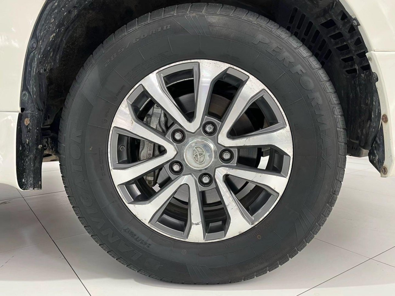 Toyota Land Cruiser 2019