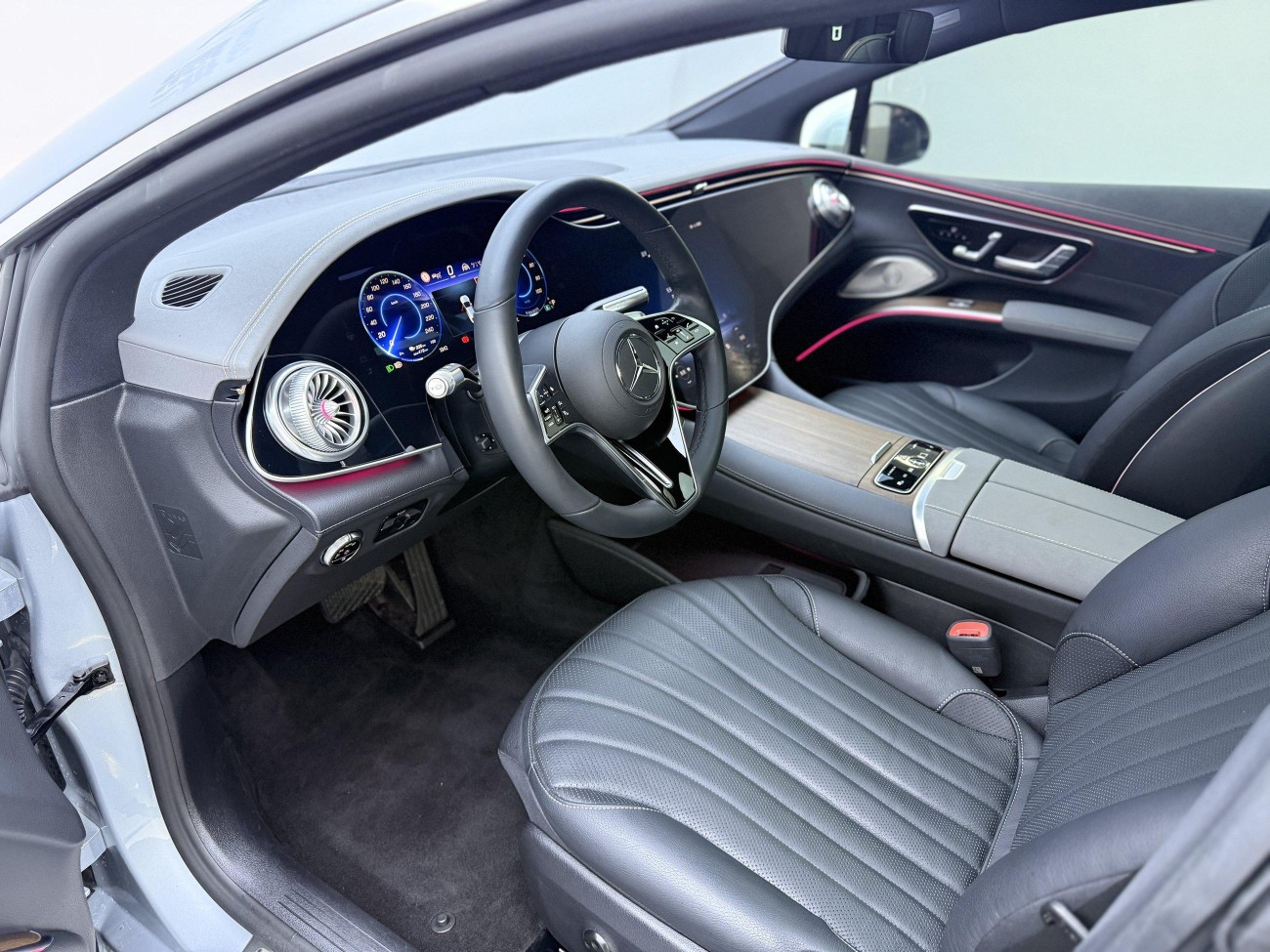 Mercedes-Benz EQS 2024