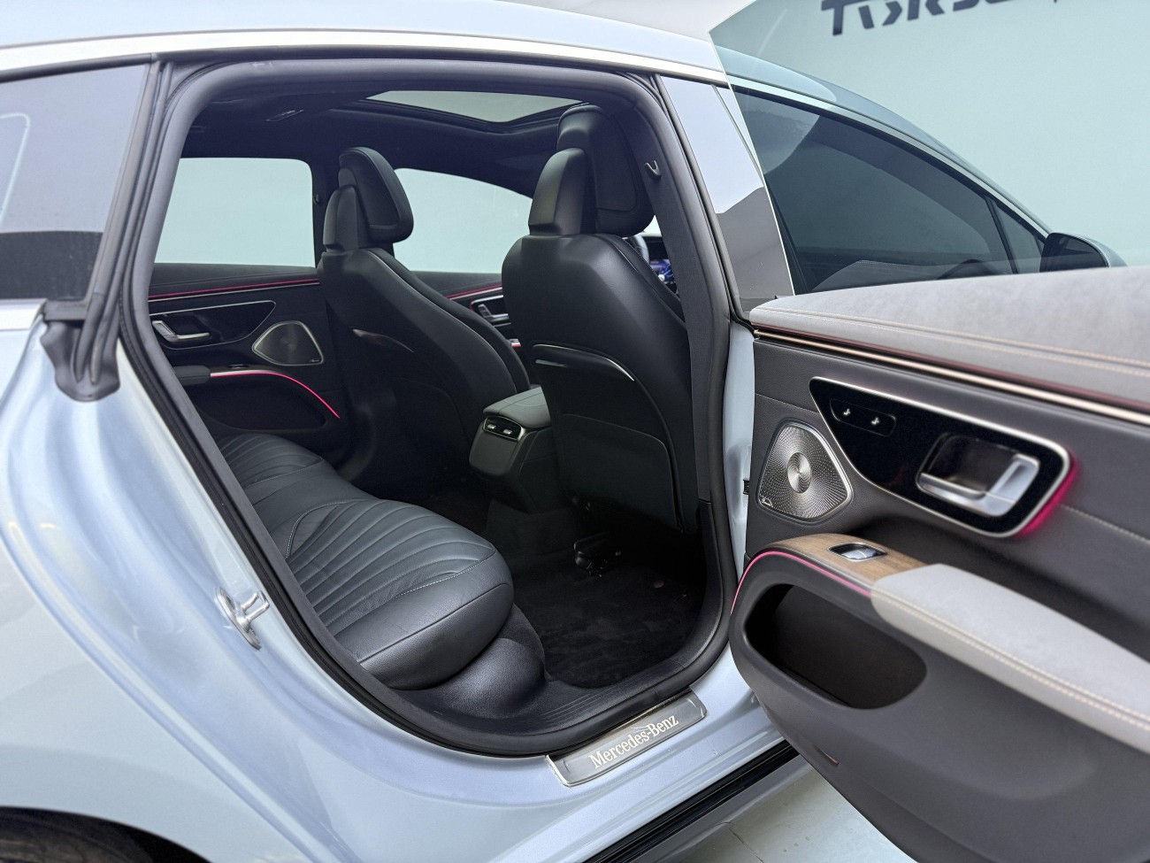 Mercedes-Benz EQS 2024